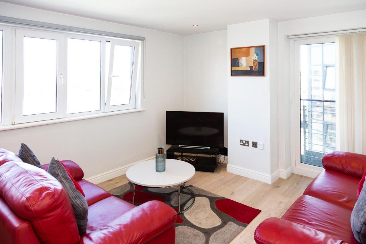 Alexander Prestige * Newcastle upon Tyne